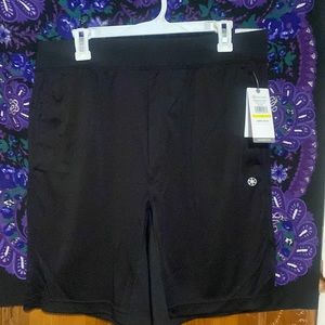 NWT! Gaiam , karma 9 inch shorts men’s size large Black